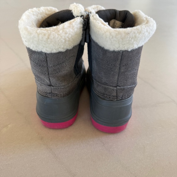 Cat & Jack Valmai Thermolite Winter Boots Gray Pink Girls Size 11 Toddler - Picture 5 of 8